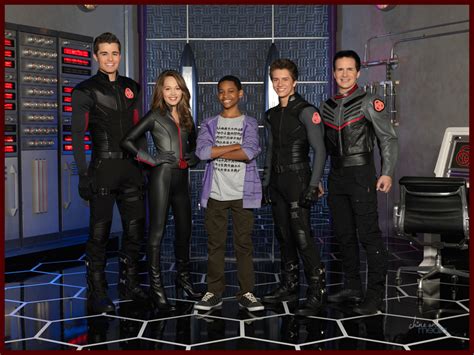 Lab Rats Season 2 .